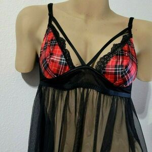 1111  MEDIUM-ONE SIZE  Victoria's Secret FASHION SHOW Babydoll Set NWT